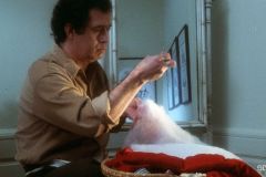christmas-evil-vinegar-syndrome-004