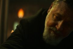 popes-exorcist-movie-screenshot-00008