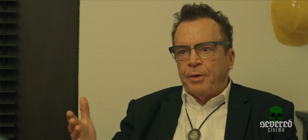 Tom Arnold in the movie Desert Fiends