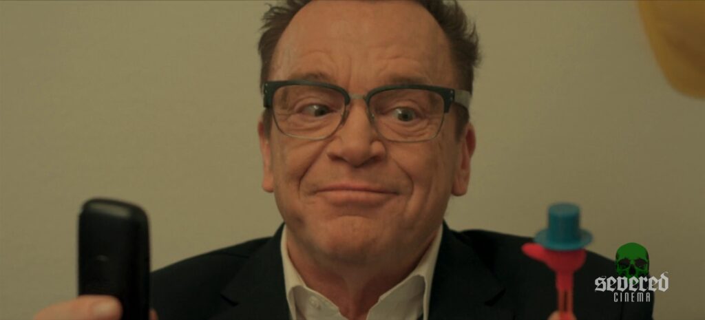 Tom Arnold in the movie Desert Fiends