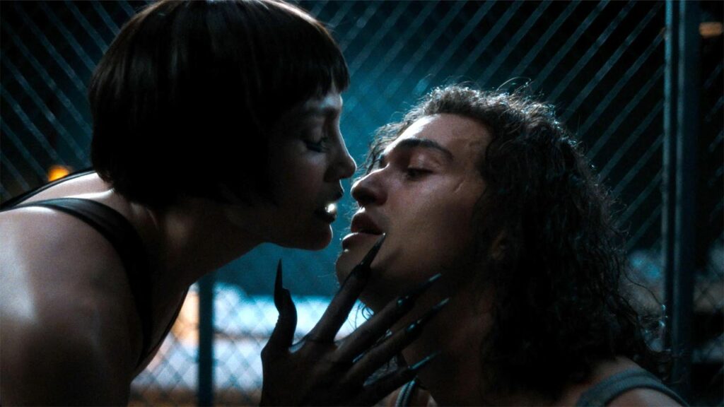 Screenshot from the movie Kiss of the Spider Woman