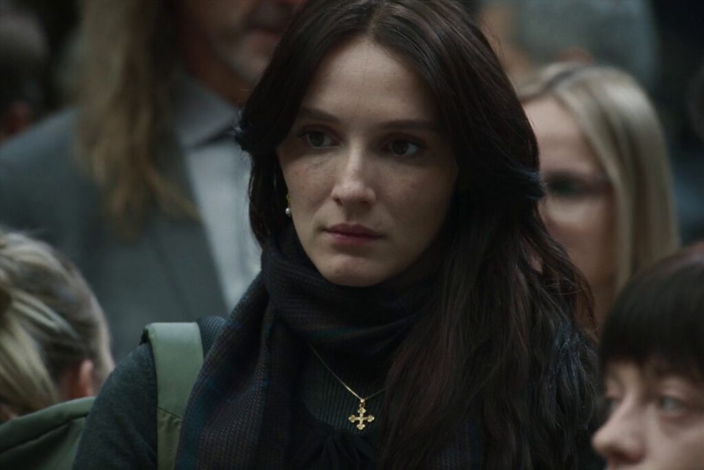 Screenshot from the movie Red Rooms (2023)